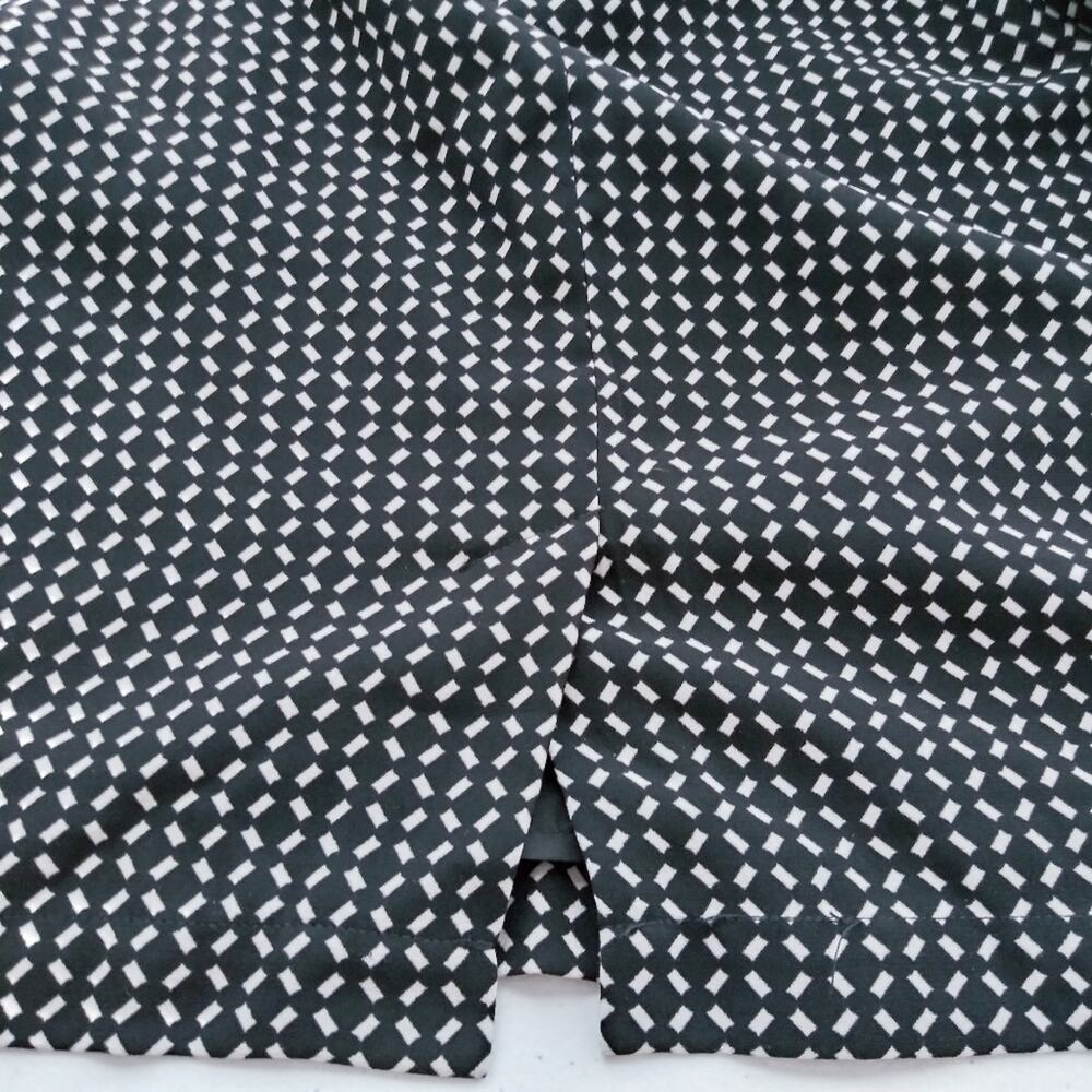 Lila Rose Black White Geometric Print Shift Dress Size 6 - Picture 10 of 10